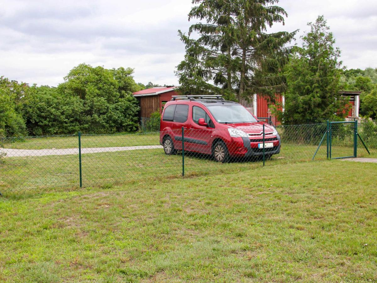 Ferienwohnung Am Alten Gutshaus Nossentiner Huette Екстериор снимка